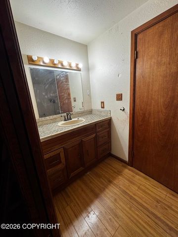 13375 Cherrywood Lane, Seward, AK 99664