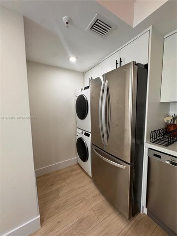 2457 Collins Ave 1105, Miami Beach, FL 33140