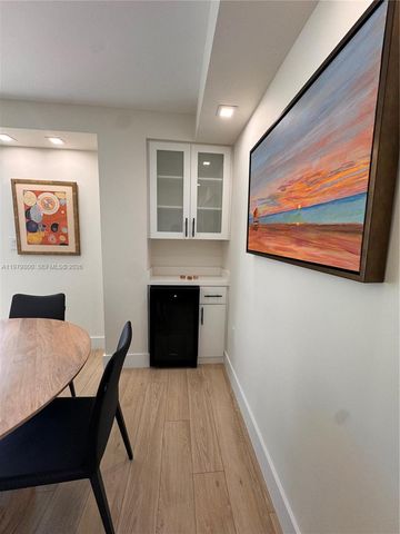 2457 Collins Ave 1105, Miami Beach, FL 33140