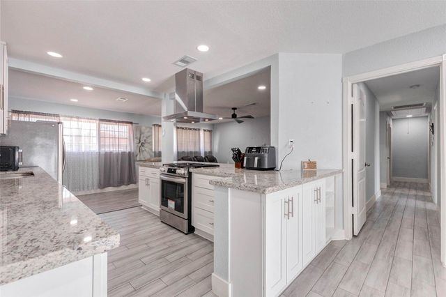 1210 Wilma Lois Avenue, Pasadena, TX 77502