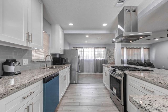 1210 Wilma Lois Avenue, Pasadena, TX 77502