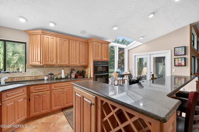 1978 BRISTA DE MAR Circle, Atlantic Beach, FL 32233