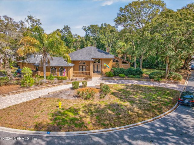 1978 BRISTA DE MAR Circle, Atlantic Beach, FL 32233