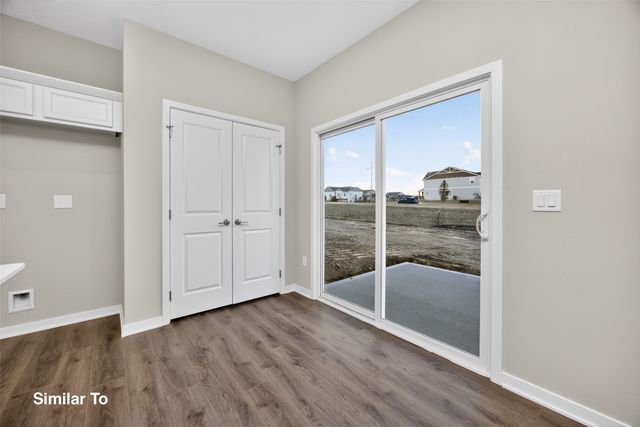 9138 Robinson Drive, West Des Moines, IA 50266