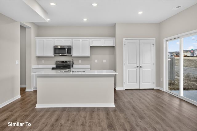 9138 Robinson Drive, West Des Moines, IA 50266