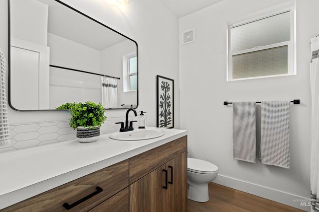 4654 N Maple Grove Rd, Boise, ID 83704