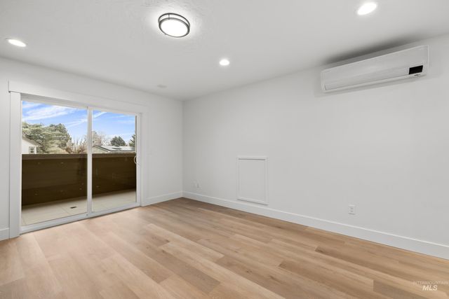 4654 N Maple Grove Rd, Boise, ID 83704