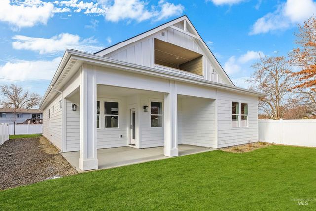 4654 N Maple Grove Rd, Boise, ID 83704