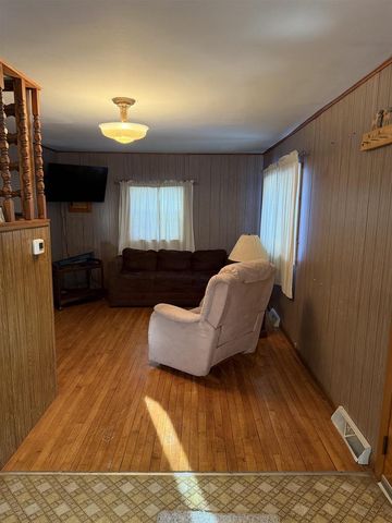 N11765 DEER LAKE ROAD, Athelstane, WI 54104