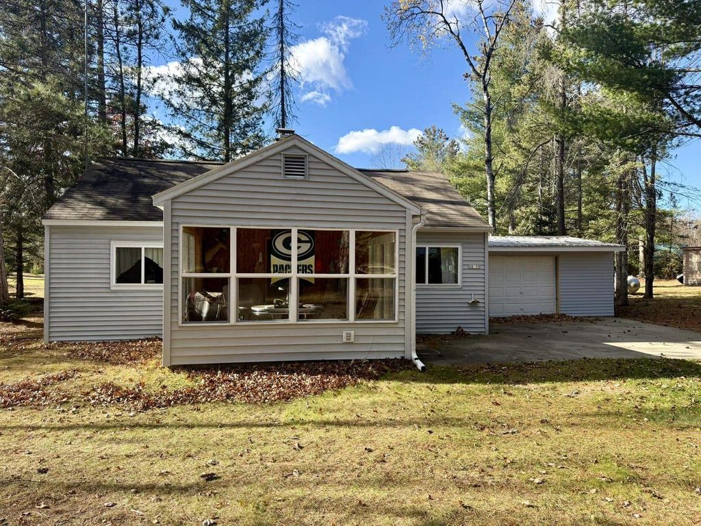 N11765 DEER LAKE ROAD, Athelstane, WI 54104