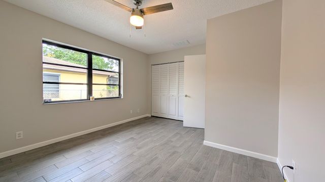 9062 W Highland Pines Boulevard, Palm Beach Gardens, FL 33418