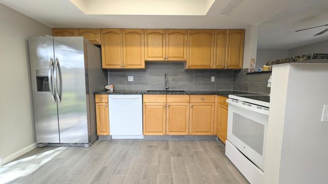 9062 W Highland Pines Boulevard, Palm Beach Gardens, FL 33418