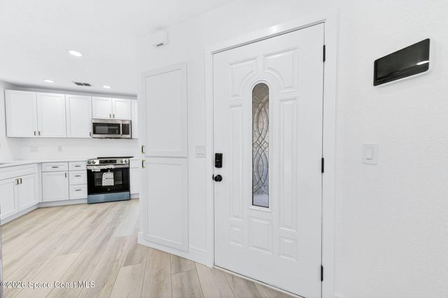 1721 Pine Valley Drive, Melbourne, FL 32935