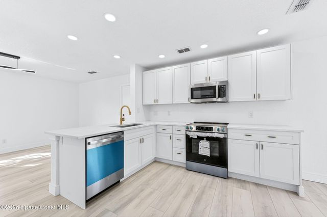 1721 Pine Valley Drive, Melbourne, FL 32935