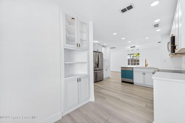 1721 Pine Valley Drive, Melbourne, FL 32935