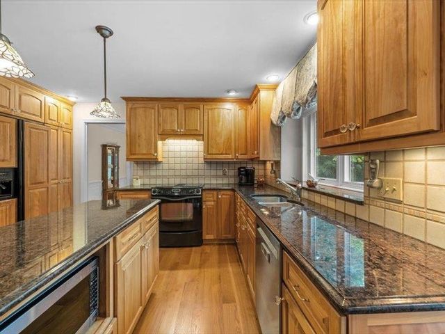 80 Mack Hill Road, Amherst, NH 03031
