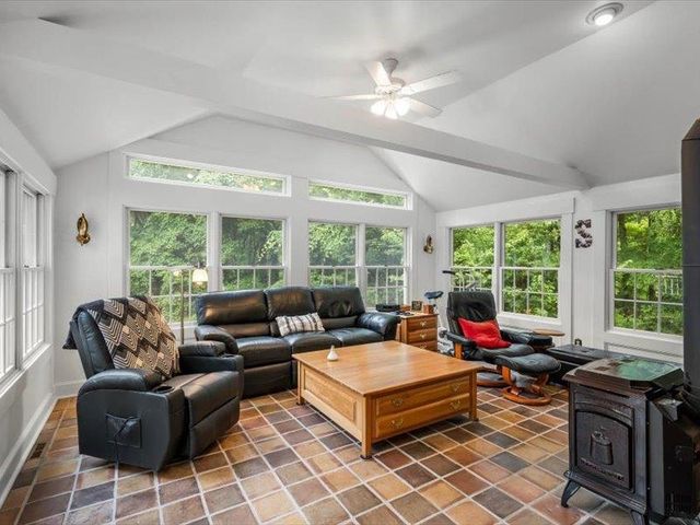 80 Mack Hill Road, Amherst, NH 03031