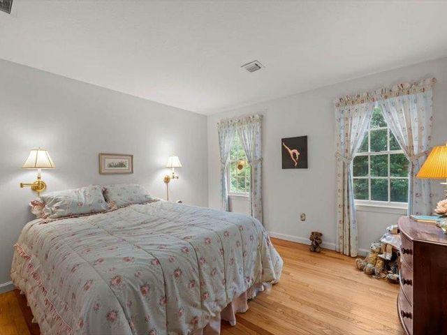 80 Mack Hill Road, Amherst, NH 03031