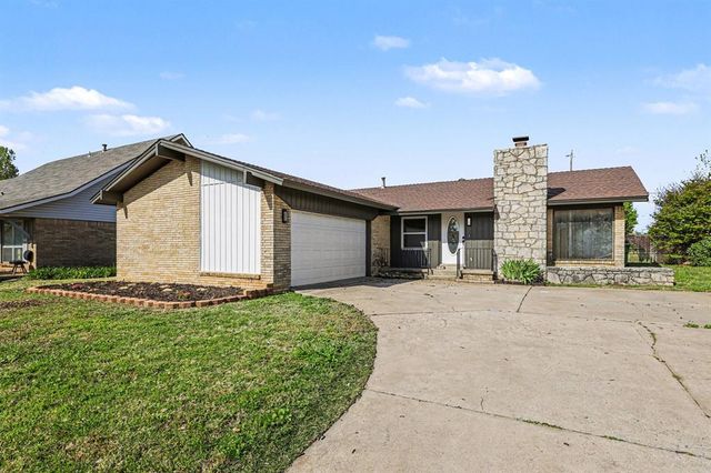 1001 Queensboro Place, Yukon, OK 73099