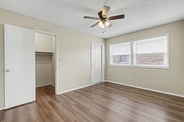 1001 Queensboro Place, Yukon, OK 73099