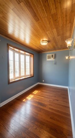 10726 113th Street, Richmond Hill S., NY 11419