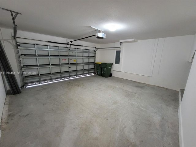 156 SE 21st Ter, Homestead, FL 33033