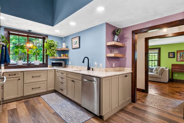 187 Blackstone Street, Mendon, MA 01756