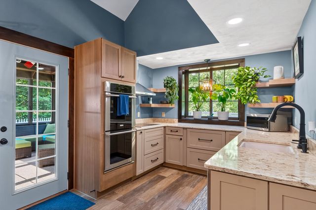 187 Blackstone Street, Mendon, MA 01756