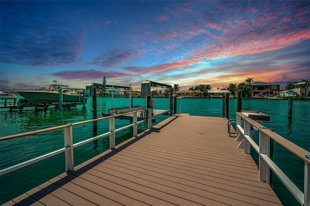 11800 7TH STREET E, Treasure Island, FL 33706