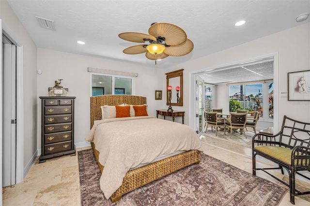 11800 7TH STREET E, Treasure Island, FL 33706