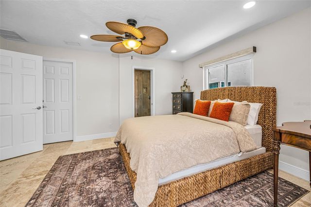 11800 7TH STREET E, Treasure Island, FL 33706