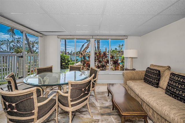 11800 7TH STREET E, Treasure Island, FL 33706