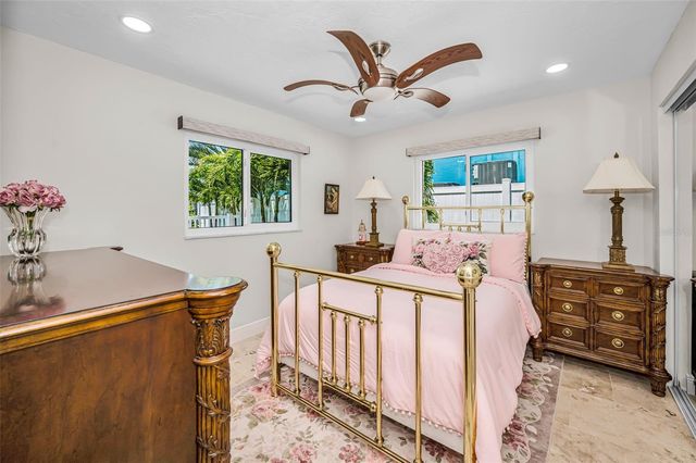 11800 7TH STREET E, Treasure Island, FL 33706