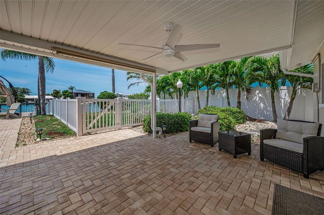 11800 7TH STREET E, Treasure Island, FL 33706