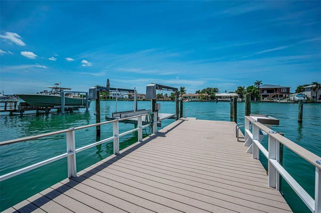 11800 7TH STREET E, Treasure Island, FL 33706