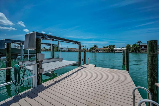 11800 7TH STREET E, Treasure Island, FL 33706