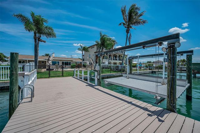 11800 7TH STREET E, Treasure Island, FL 33706