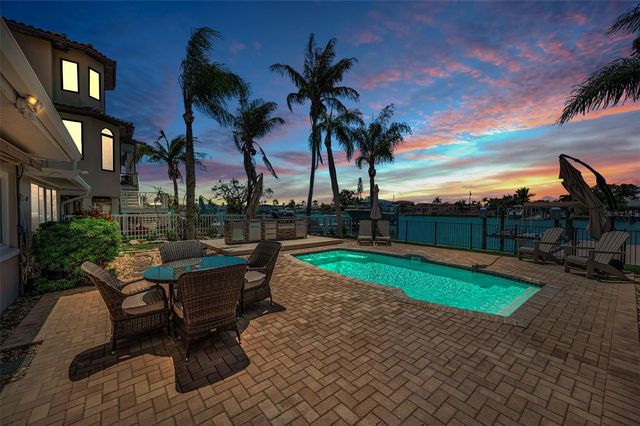 11800 7TH STREET E, Treasure Island, FL 33706