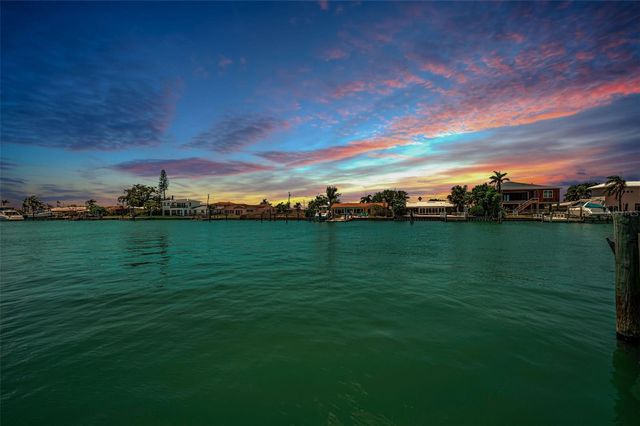 11800 7TH STREET E, Treasure Island, FL 33706