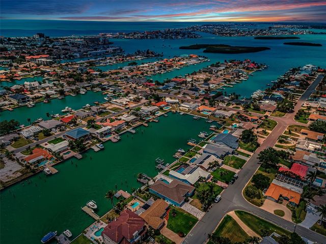 11800 7TH STREET E, Treasure Island, FL 33706