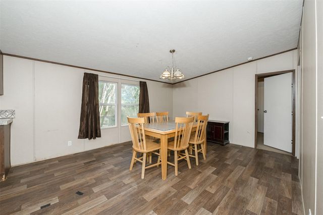 604 Sanders Lane, Franklin, TX 77856