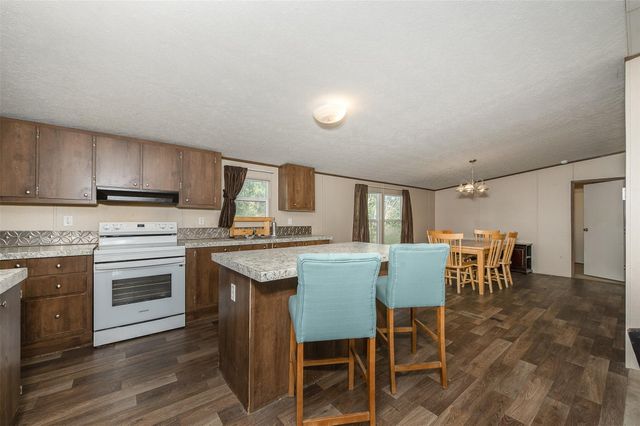 604 Sanders Lane, Franklin, TX 77856