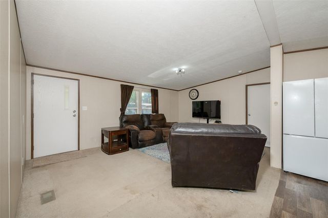 604 Sanders Lane, Franklin, TX 77856