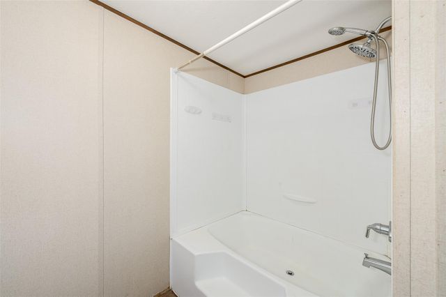 604 Sanders Lane, Franklin, TX 77856