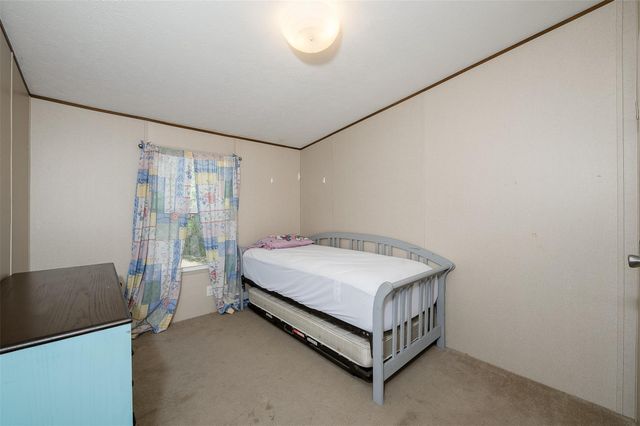 604 Sanders Lane, Franklin, TX 77856