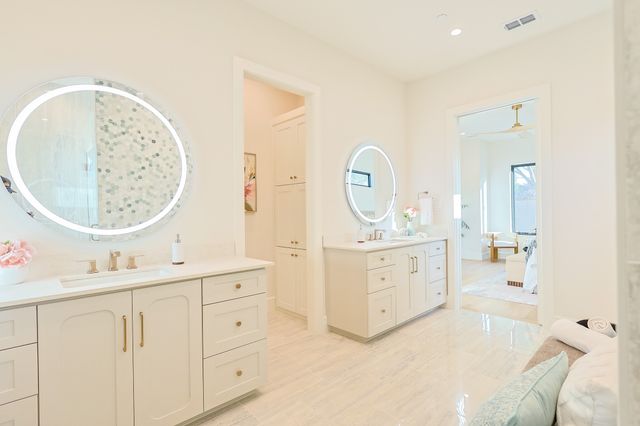 2941 Kosse Court, Grapevine, TX 76051