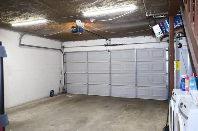 2103 Place Rebecca Lane D6, Houston, TX 77090