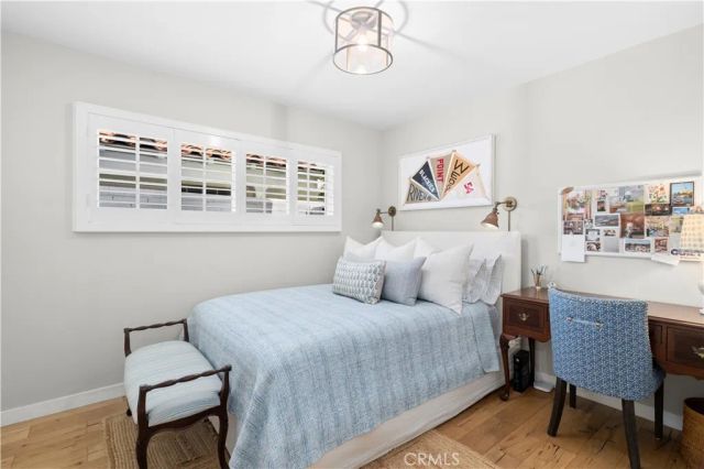 213 Via Mentone, Newport Beach, CA 92663