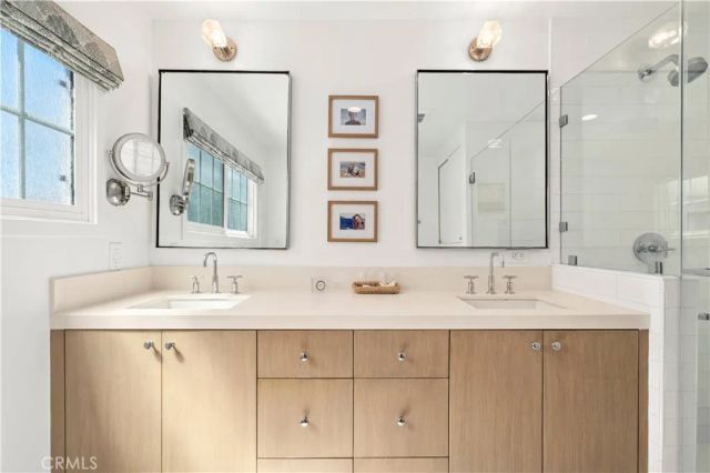 213 Via Mentone, Newport Beach, CA 92663