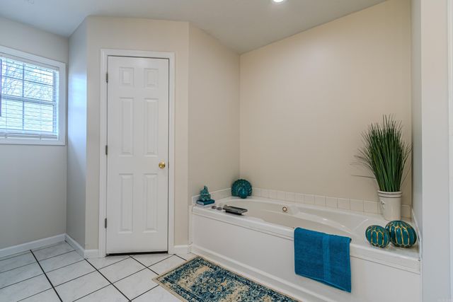 4307 Cypress Springs Road, Jonesboro, AR 72405